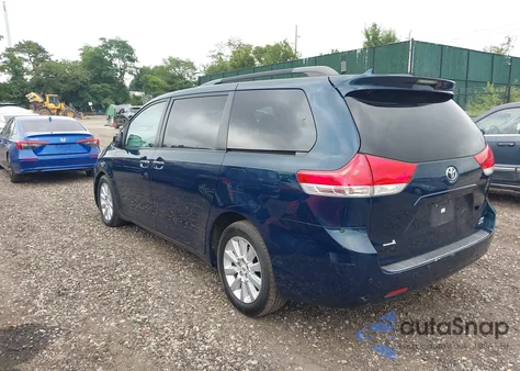 2011 Toyota Sienna Xle from USA, damaged, VIN 5TDDK3DC3BS007350